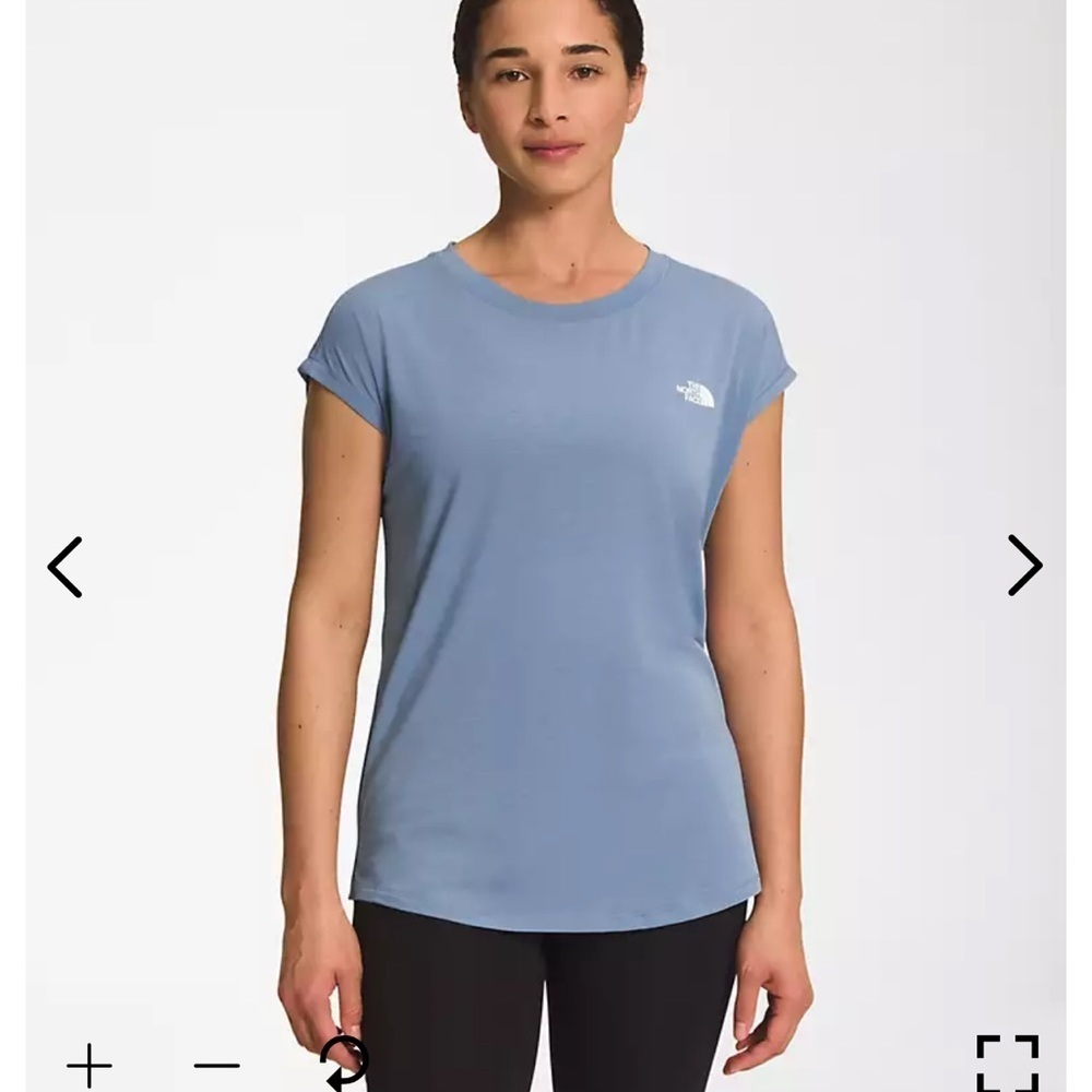 The North Face Women's Blue Short Sleeve Tee